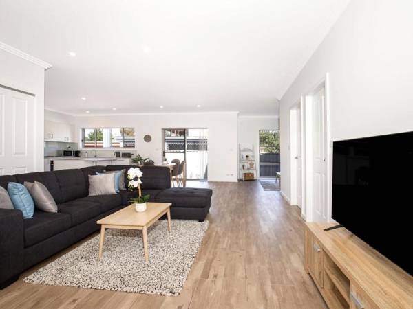 Callies Retreat I Pet Friendly I 3 Min Walk to Beach