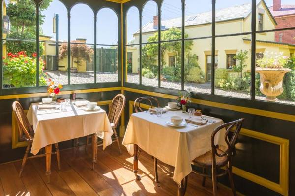 Corinda Contemporary