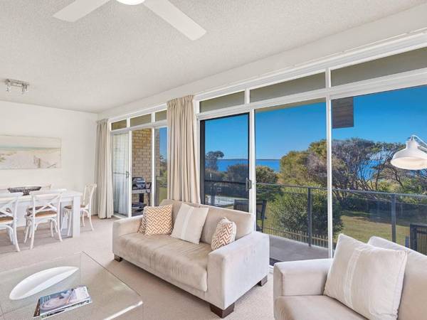 The Helm Unit 1 22 Voyager Close