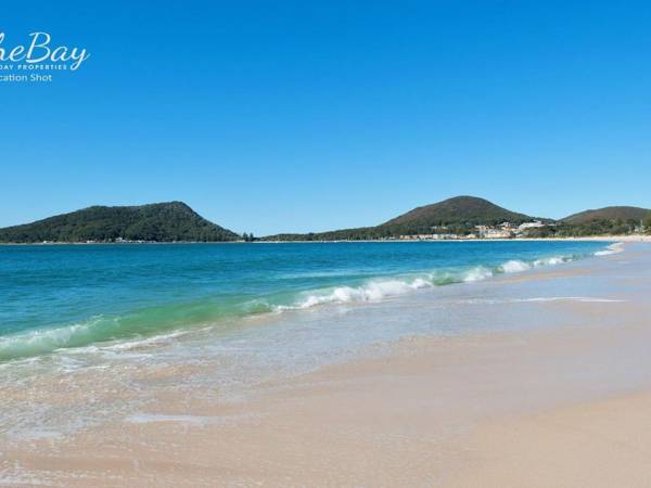 Little Beach Beauty - 38A Achilles Street