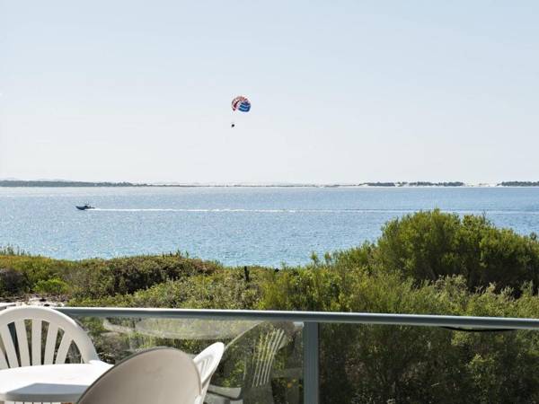 Weatherly Close Ocean Shores Unit 07 27