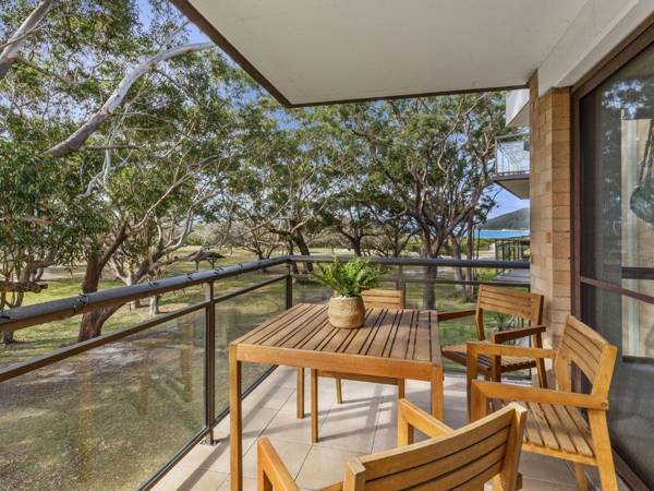 Shoreline Unit 151 Intrepid Close