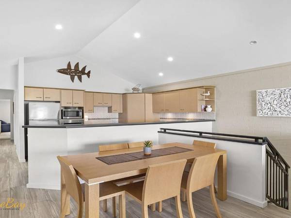 Beach House 72A Marine Drive - Fingal Bay