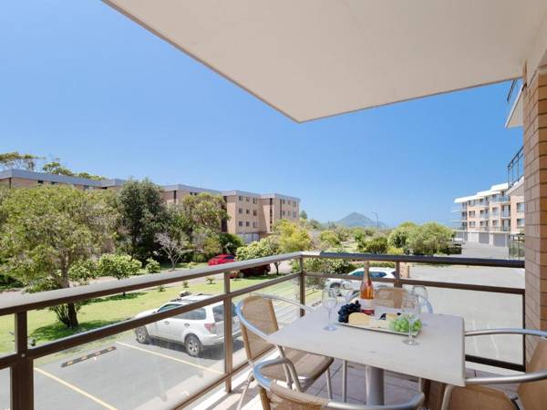 Commodore 8 6 Intrepid Close