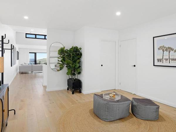 Ocean scene at Fingal Bay