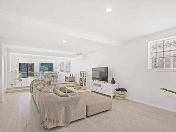 Seahaven Unit 1 Shoal Bay Road 81