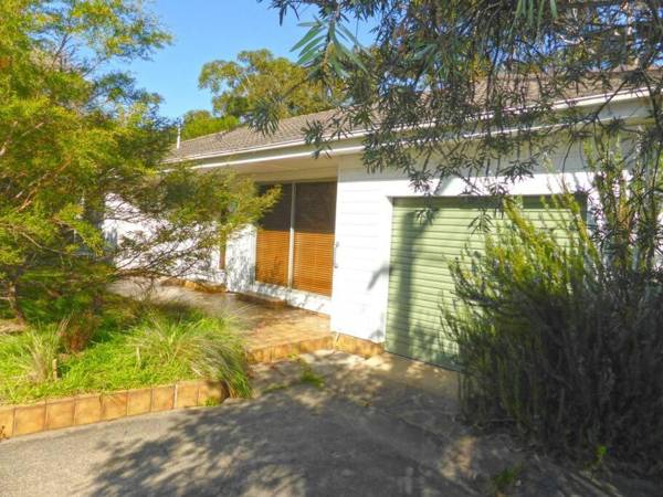 GREE43G - Lakeside Tranquility