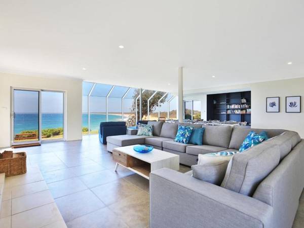 Neptune - Absolute Beachfront