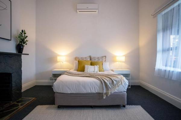 Beach & Pines Glenelg