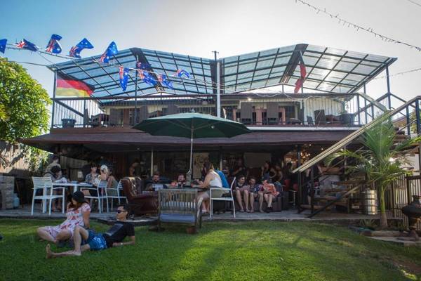 Gladstone Backpackers