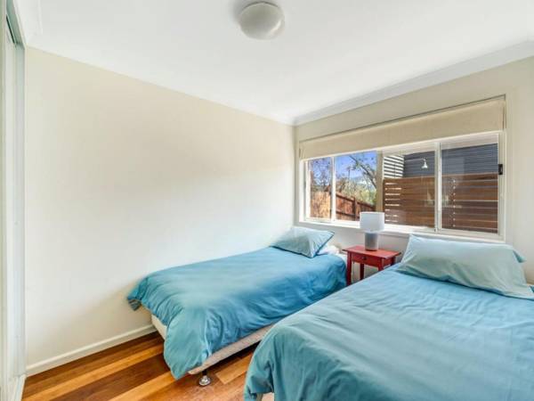 TREETOPS AT WERRI BEACH Gerringong 4pm Check Out on Sundays