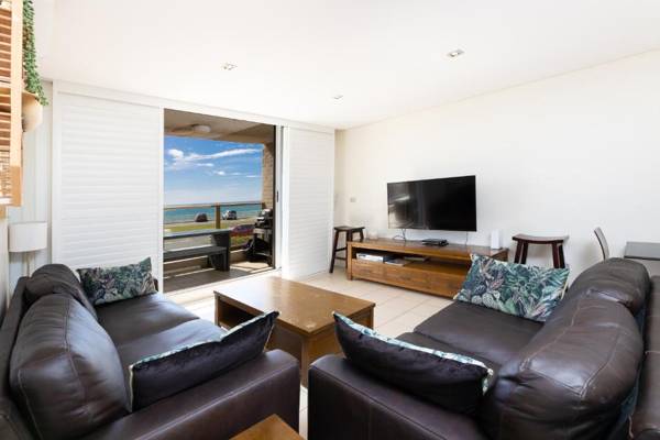 Ebbtide Unit 04 2-6 North Street