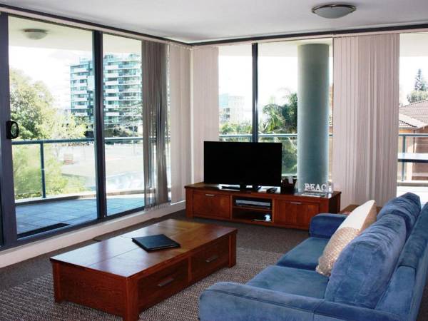 Twin Pines 401 - CBD Location