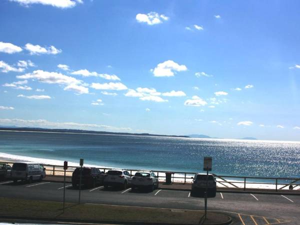 Oceanic 3 - On The Beach!