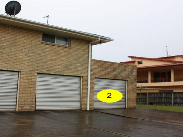 Seaspray 2 - Pebbly Beach