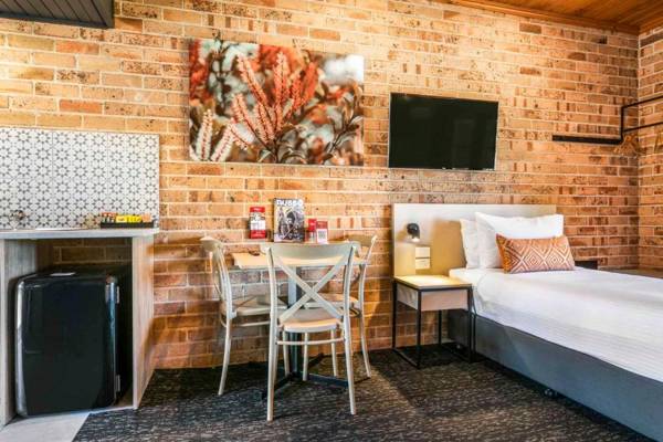 Nightcap at Macquarie Inn