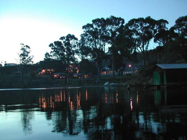 Driftwood Cottages Waterfront Studios