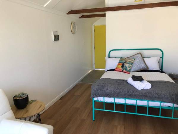 Tiny Tom - Hidden beside the river Mersey