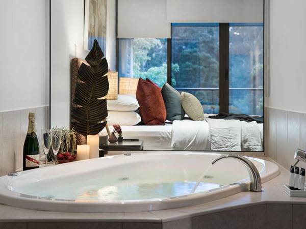 Lake Daylesford Lodge 5