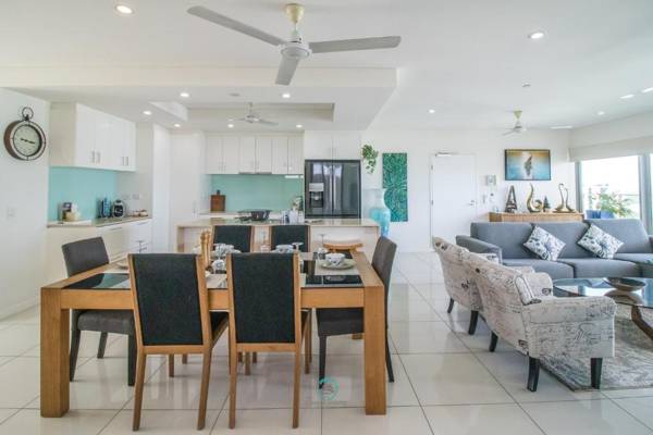 ZEN BY THE WATER - Darwin's Premier Ocean View Family Retreat