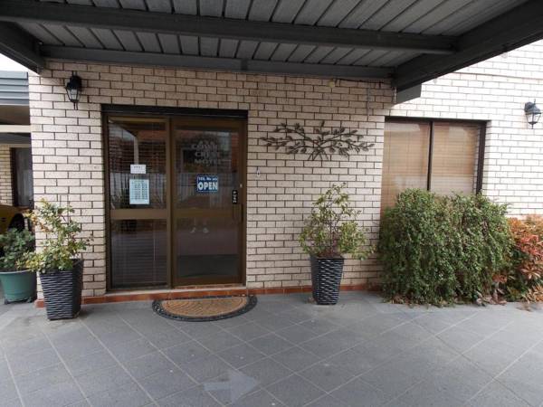 Cowra Crest Motel