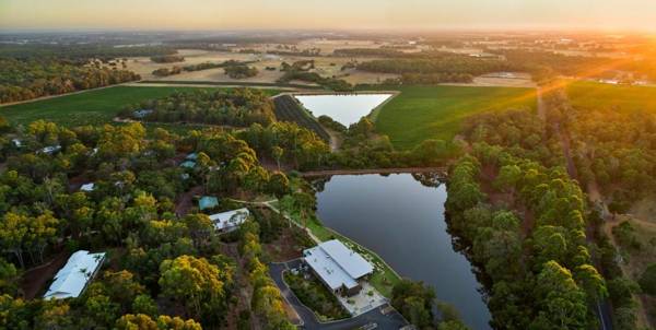 Eight Willows Retreat