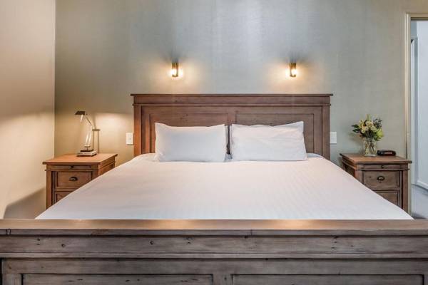 The Grove Distillery & Brewery