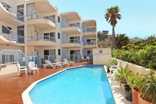 Coolum Baywatch Luxury Style Penthouse Linen Included WIFI 500 Bond
