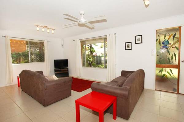 35 Santa Monica Avenue Coolum Beach Pet Friendly Linen Included