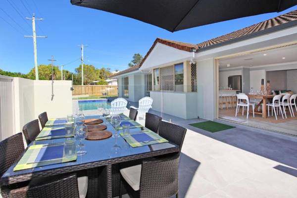 Beautiful Beachhouse in the Heart of Town