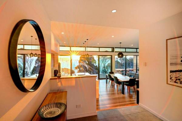 Freycinet Coastal Retreat