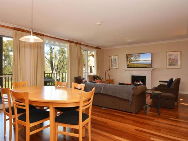 Villa 3br Bella Vista Resort Condo located within Cypress Lakes Resort (nothing is more central)