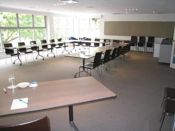 Forrest Hotel & Apartments