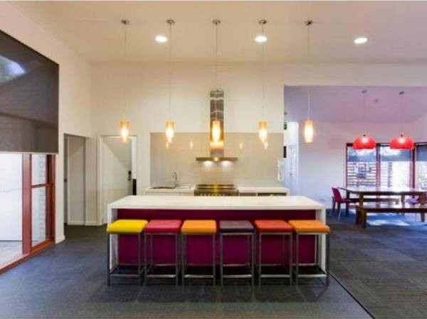 Unilodge @ UC Short Stays