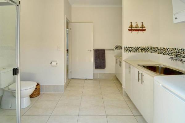 Coolum Street 41 Dicky Beach