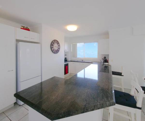 Explorer Cove Unit 6 31 Kennedy Pde