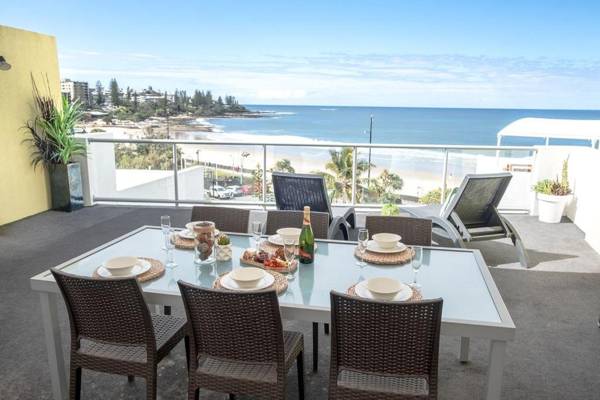 Top Floor Kings Beach Views - Private Rooftop Terrace With Spa Bath & Biggest Resort Pools