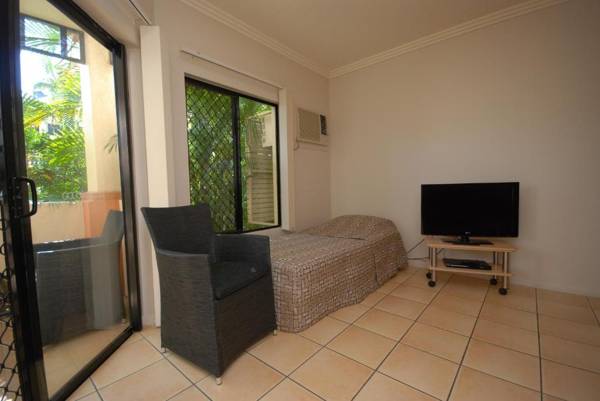 City Plaza Apartments