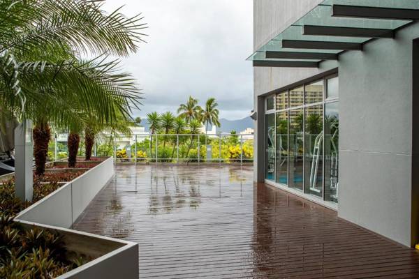 Cairns Waterfront Luxury at Harbourlights