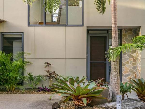 Your Luxury Escape - Kiah 11 Beach House Ocean views