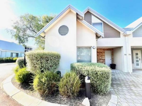 Seventy at Cape View Resort