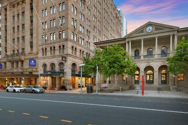 Manor Apartment Hotel