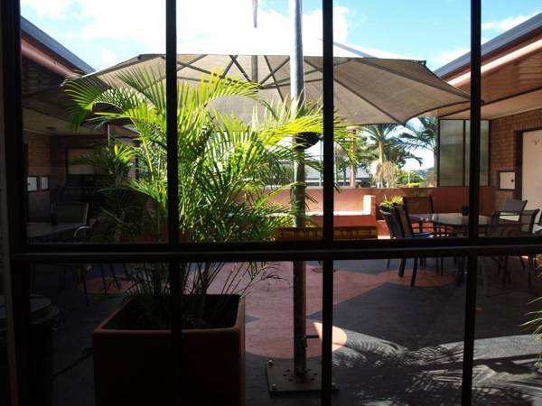 Lancaster Court Motel