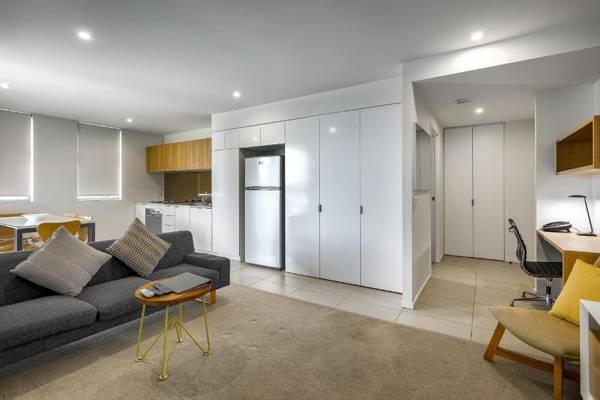 Workspace - Vine Apartments South Brisbane