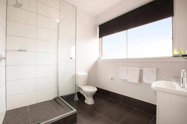 Nightcap at Camp Hill Hotel