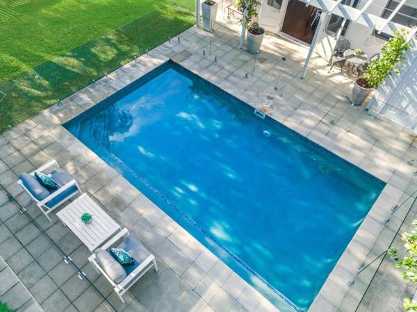 BERRY BLISS Berry and Surrounds 4pm Check Out Sundays