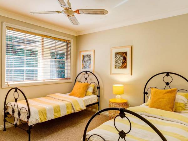 KEVALIER PARK Berry 4pm check out Sundays