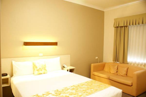 Country Lodge Motor Inn