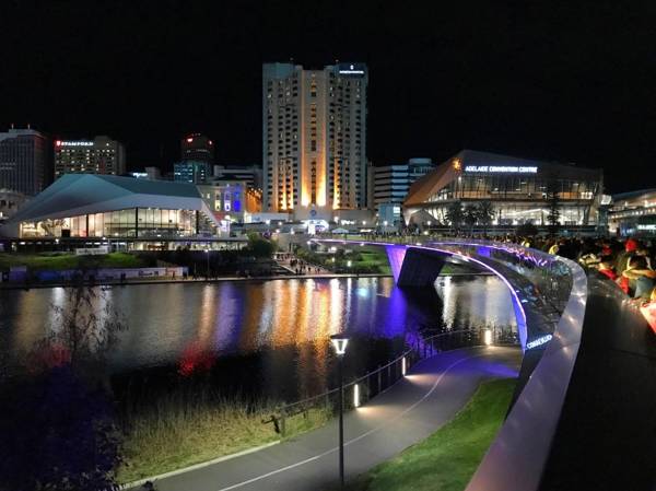 Hello Adelaide Motel and Apartments