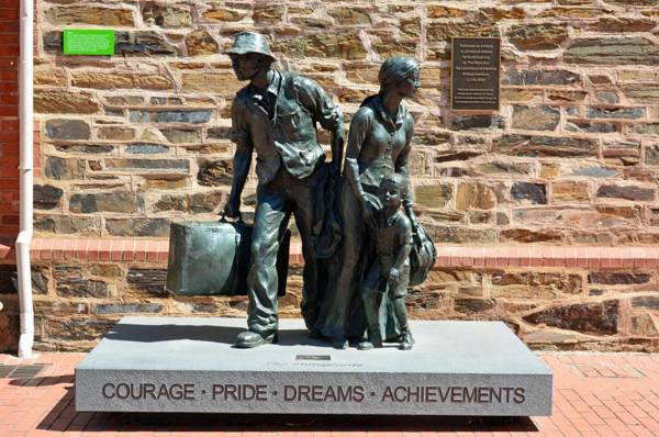 Kent Town - Adelaide DressCircle Apartments